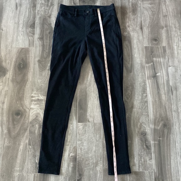 Women’s Uniqlo legging jeans - black - Picture 3 of 9